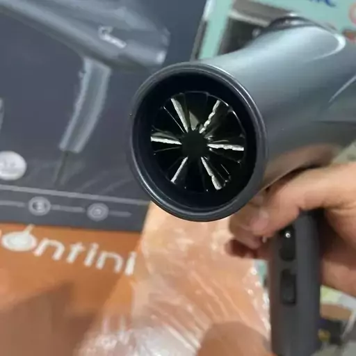 سشوار ولف w.wolf توان 2400 وات باد سرد و گرم سه حالته پرتاب باد سه سرعته بدنه سنگین