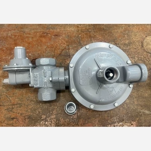 رگولاتور رگلاتور گاز شهری فشارشکن گاز خانگی گاز سوزان مدل 25 متری 25 متر مکعبی 60به 1/4 پوند گاز سوزان مخصوص سر علمک