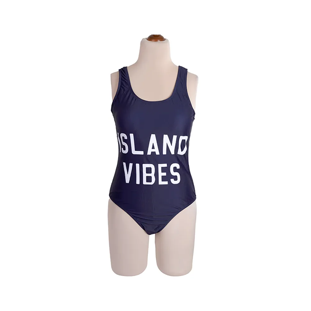 مایو اسلیپ زنانه کاپ دار طرح چاپی نوشته لاتین پد متحرک فری سایز استرج