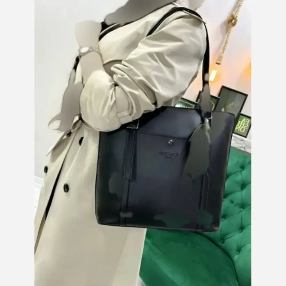 کیف دانشجویی بزرگ چرم صنعتی مدل منگوله دار رنگ مشکی