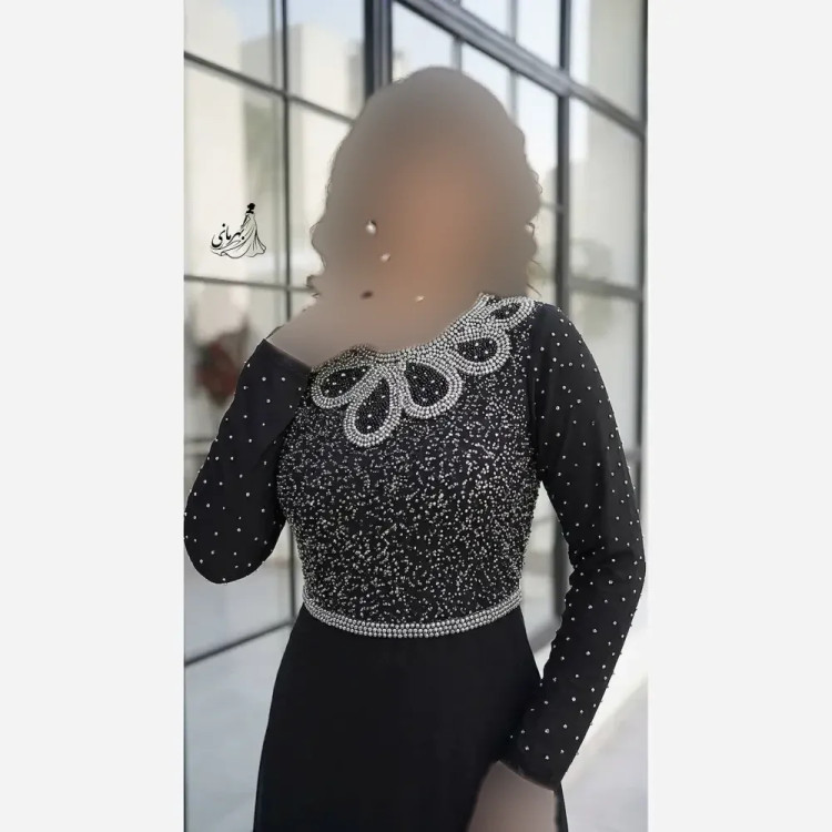 پیراهن مجلسی زنانه حریر سایز بزرگ کاپدار بالاتنه دانتل سنگدوزی شده مشکی