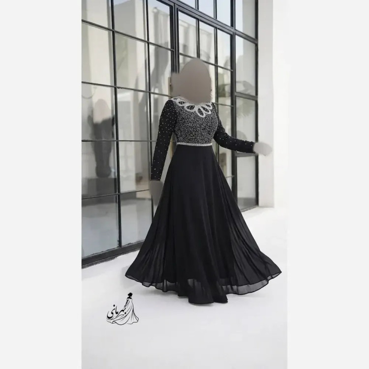 پیراهن مجلسی زنانه حریر سایز بزرگ کاپدار بالاتنه دانتل سنگدوزی شده مشکی