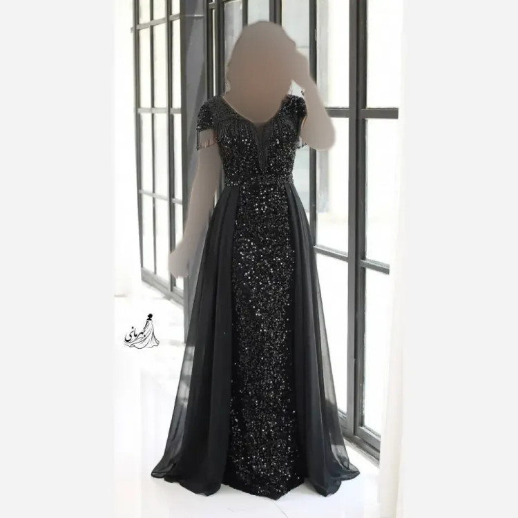 پیراهن مجلسی زنانه حریر سایز بزرگ کاپدار بالاتنه دانتل سنگدوزی شده مشکی