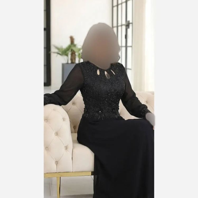 پیراهن مجلسی زنانه حریر سایز بزرگ کاپدار بالاتنه دانتل سنگدوزی شده مشکی