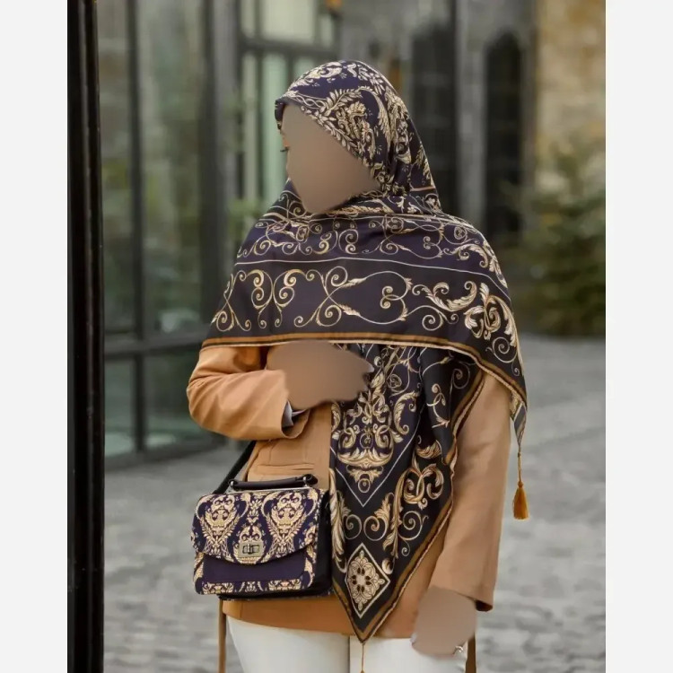 ست کیف و روسری الیزابت با کیف مخمل و چرم و روسری نخی منگوله دار