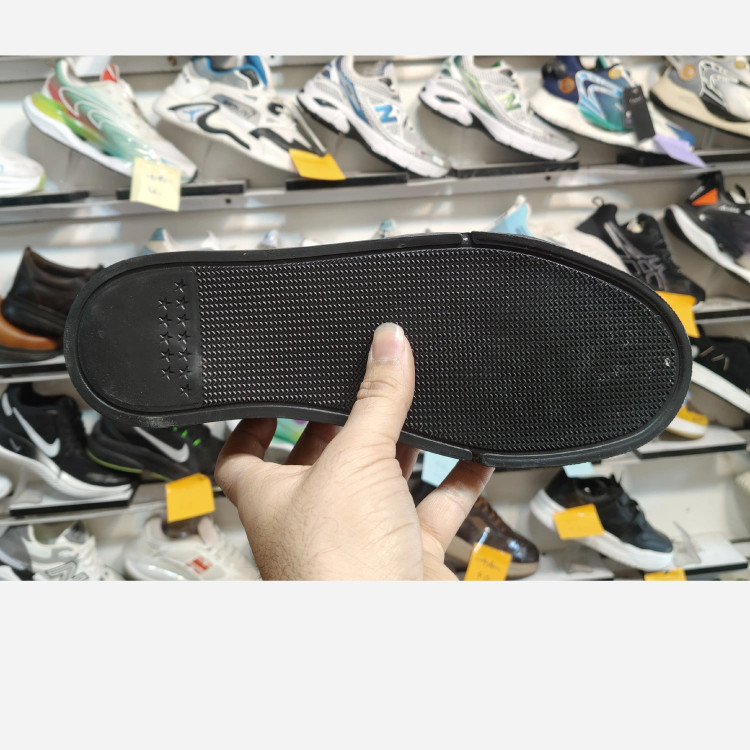 کفش اسپرت مردانه و پسرانه مشکی برشکا پرنس ونسیاسپرت سایز 41 تا 44