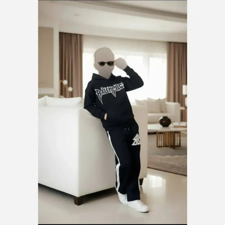 بلوز و شلوار مخمل وارداتی بچگانه مناسب سن 1 تا 8 سال