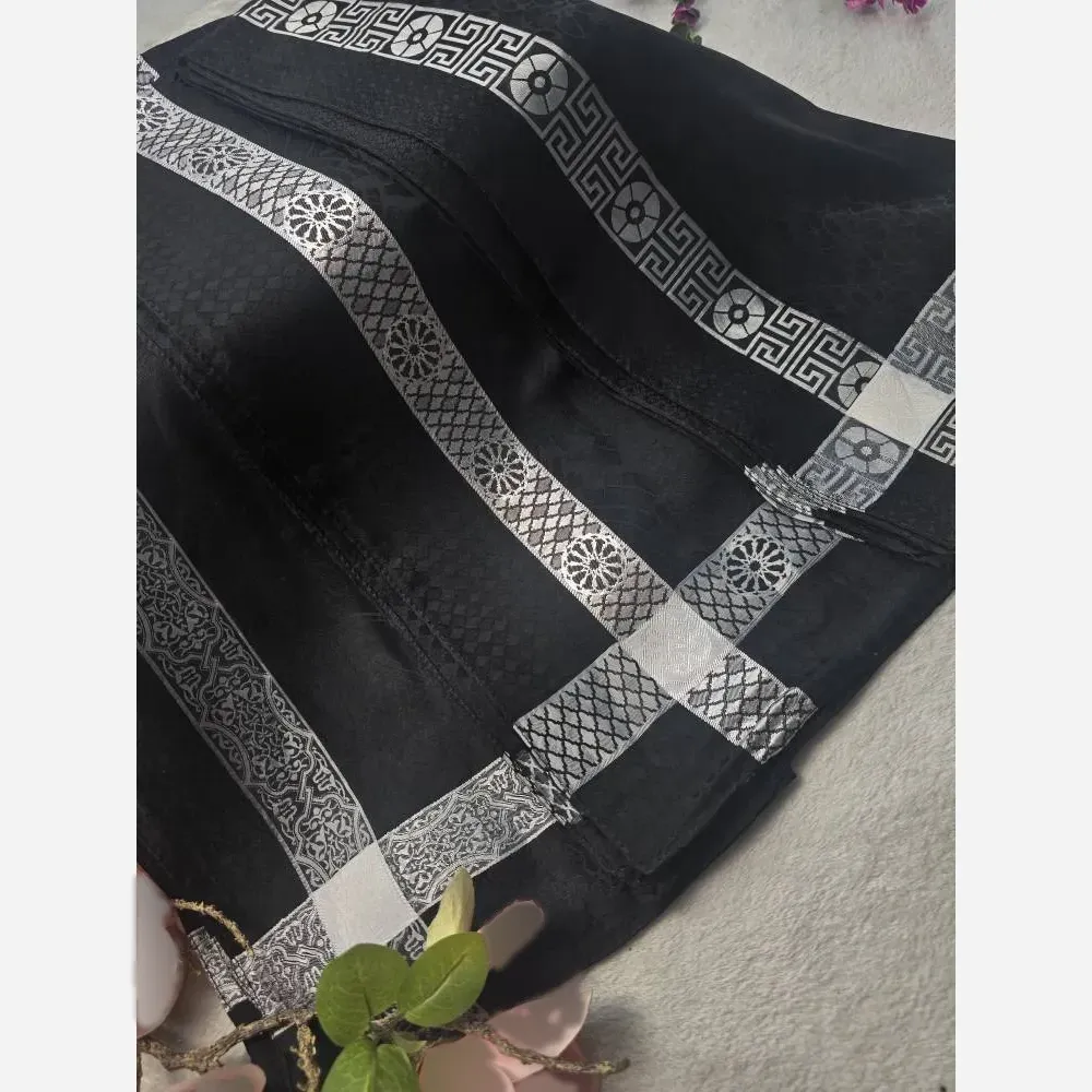 روسری ژاکارد ابریشم ترک دورو نقره کوب سایز 90 در 90