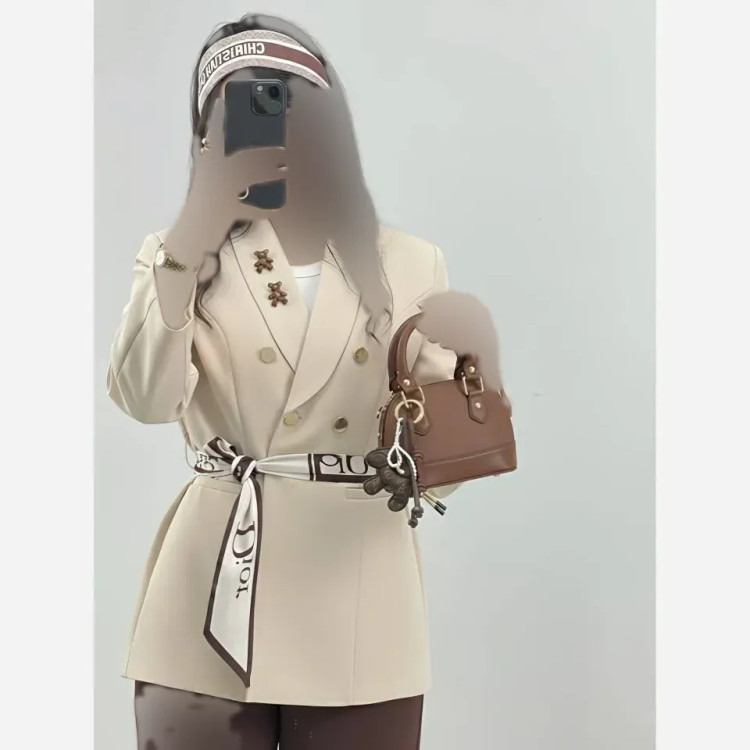 کت تک مازراتی زنانه کوتاه همراه با کمربند رنگی