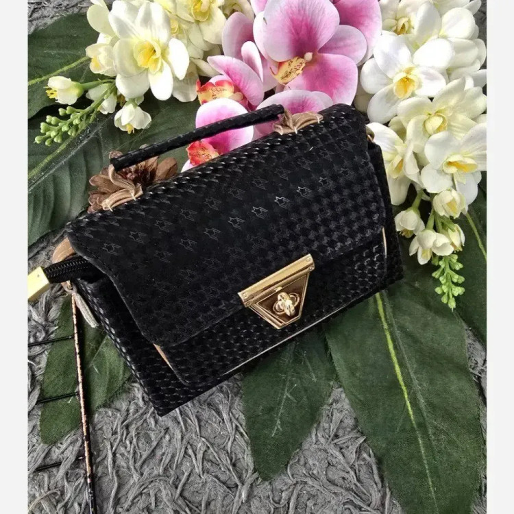 کیف شادگان چرم نانسی مشکی رنگ سایز 10 در 20