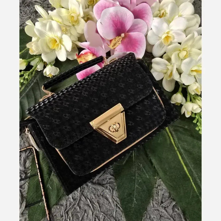 کیف شادگان چرم نانسی مشکی رنگ سایز 10 در 20