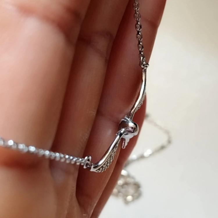 گردنبند نقره زنانه عیار 925 با روکش طلا سفید طرح جواهری
