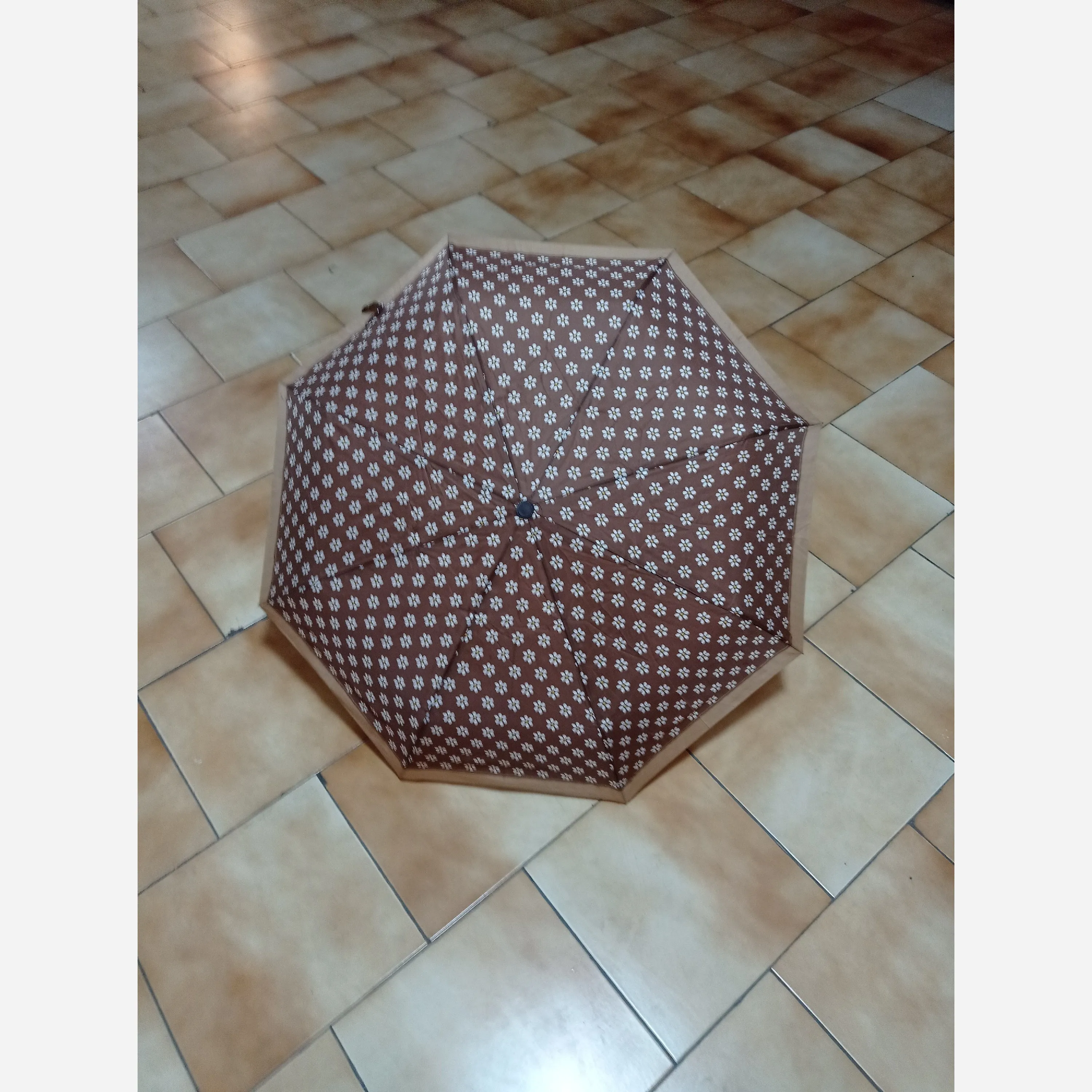 چتر اتومات گلدار ضدباد 8 فنر تاشو