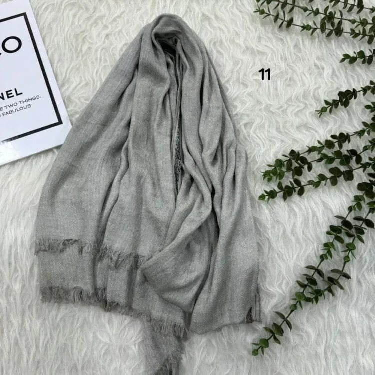 شال پاییزه نخی ضخیم وارداتی زنانه قواره بزرگ 200x85 بدون آبرفت و رنگ رفت