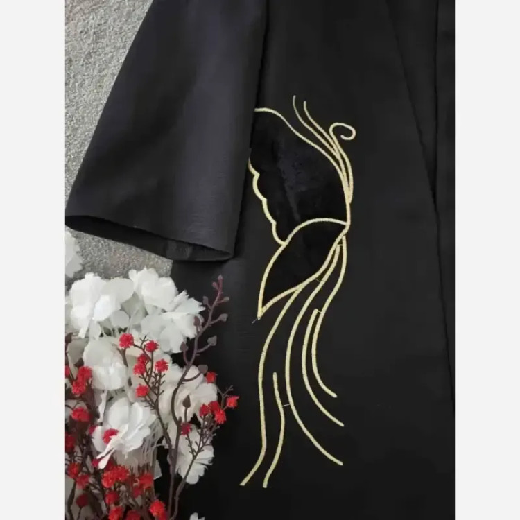 مانتو کتی پروانه جنس مازراتی رنگ مشکی گلدوزی شده