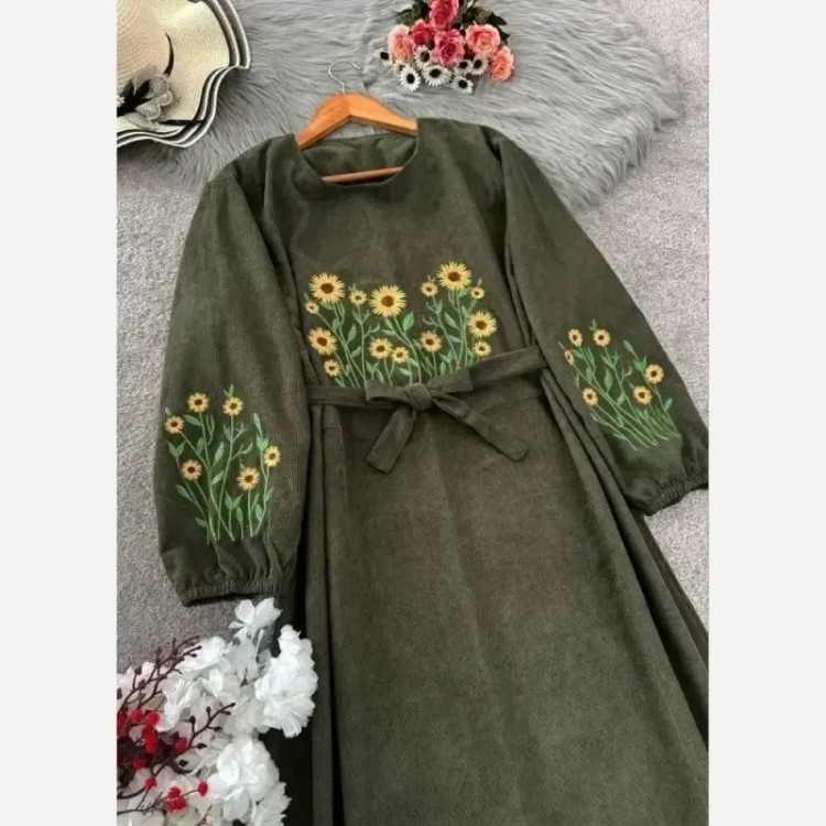 کفتان گلدوزی پاییزه مخمل کبریتی ریز فری سایز قد 140