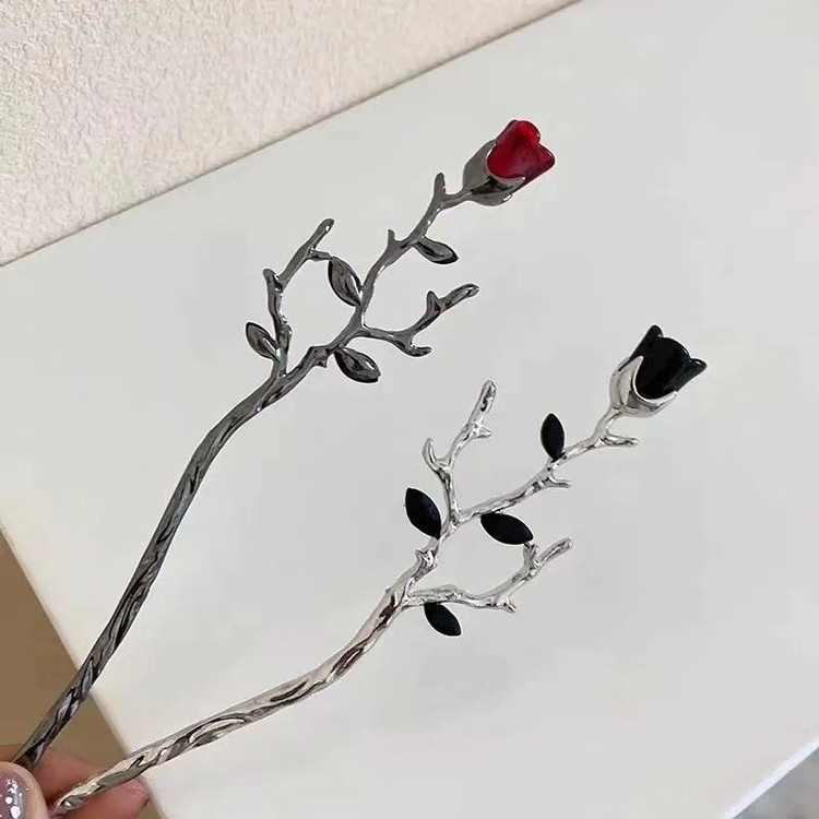 گیره مو زنانه مدل کانزاشی گل لاله