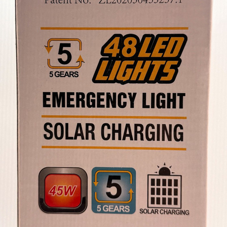 چراغ روشنایی مدل P48 Solar کد 2315 با قابلیت شارژ از طریق پنل خورشیدی و کابل USB مناسب سفرهای جادهای