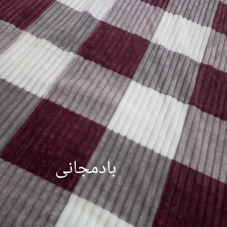 پتو مسافرتی مدل پلیسه کد 00k سایز 200150 سانتی متر