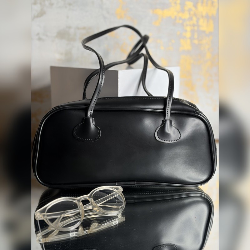 کیف دوشی زنانه ال سی وایکیکی مدل باگت چرم مصنوعی LW 255